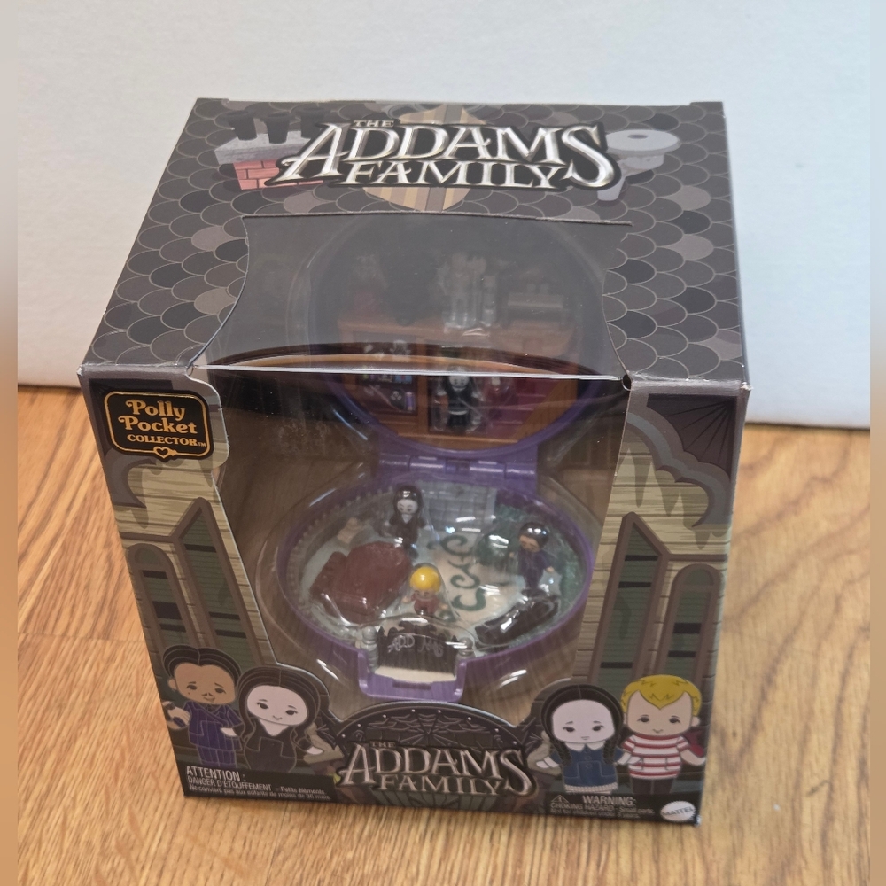 The Adams Family Polly Pocket  Collector Set